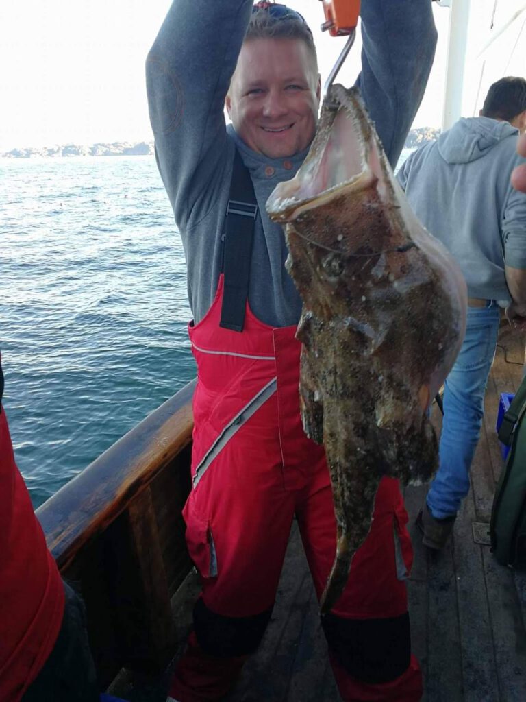 Moj filmik z patroszenia żabnicy.