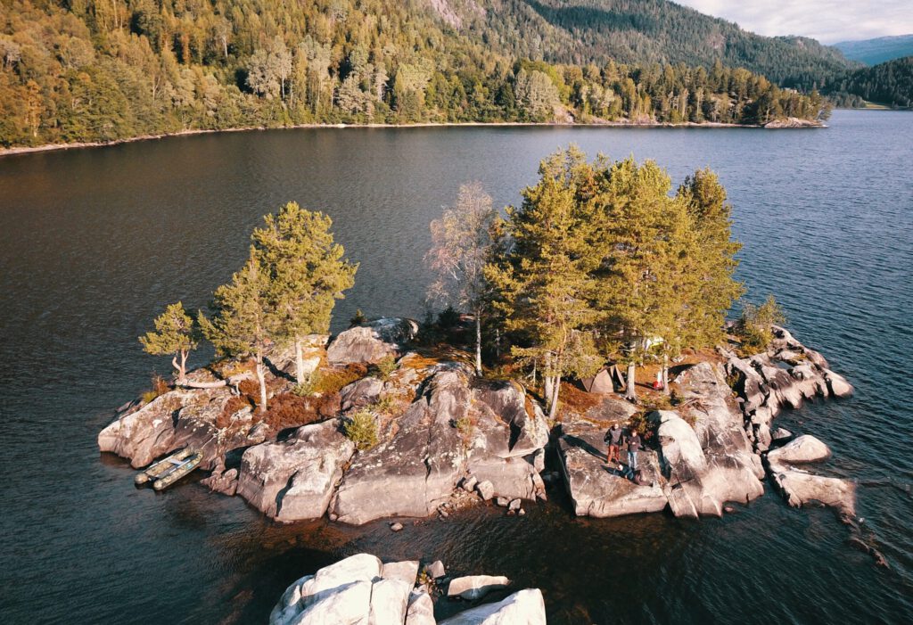 Kolejna wyprawa zaliczona na szczupaki.Zamieszkaliśmy na wyspie  ;)